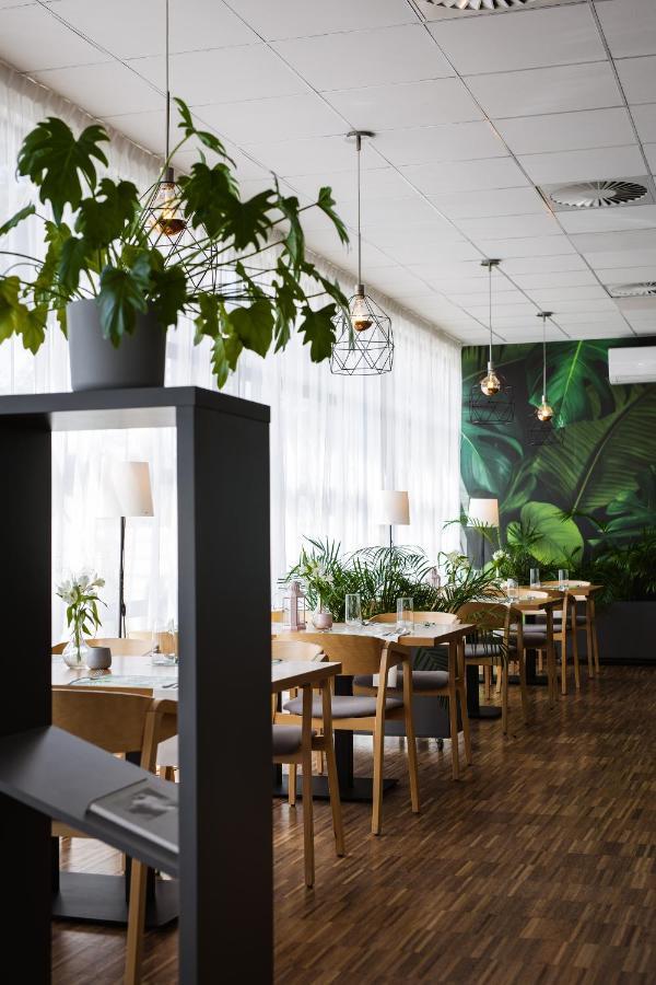 Hotel Lechicka Poznan Bagian luar foto