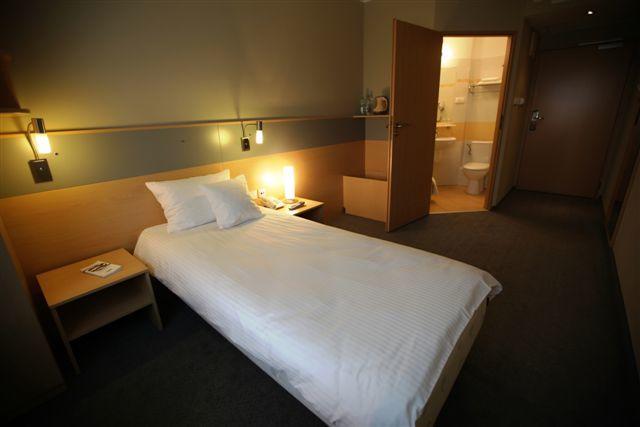 Hotel Lechicka Poznan Ruang foto
